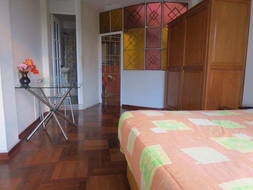 Residencial El Sol De Los Pinos Bed & Breakfast Трухильо Екстериор снимка