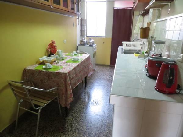 Residencial El Sol De Los Pinos Bed & Breakfast Трухильо Екстериор снимка