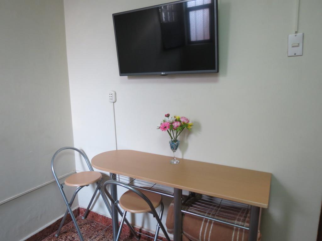 Residencial El Sol De Los Pinos Bed & Breakfast Трухильо Екстериор снимка