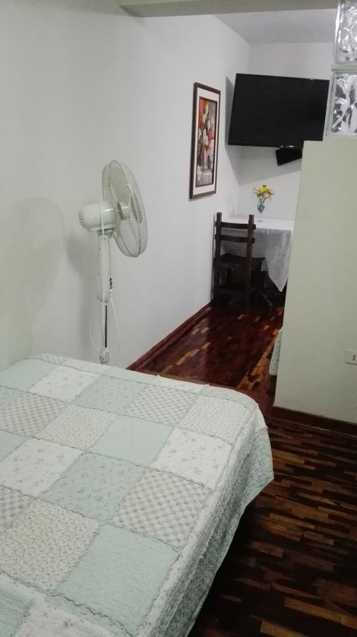 Residencial El Sol De Los Pinos Bed & Breakfast Трухильо Екстериор снимка